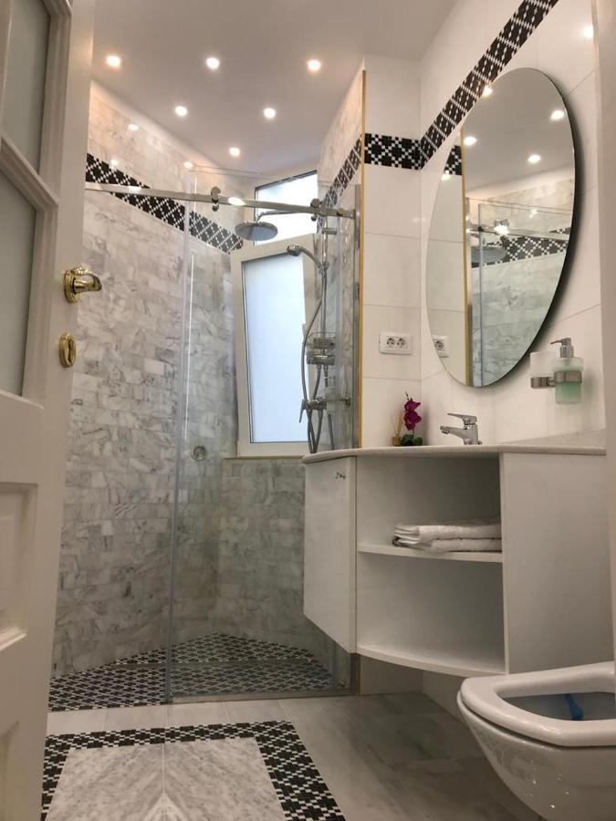 בוקרשט Victoria Luxury Apartment 11 מראה חיצוני תמונה
