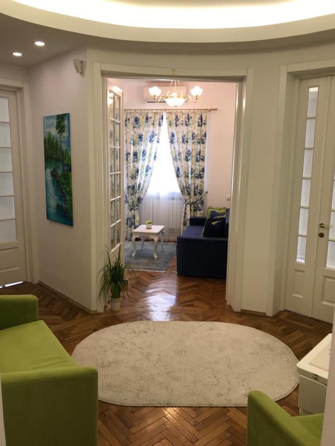 בוקרשט Victoria Luxury Apartment 11 מראה חיצוני תמונה